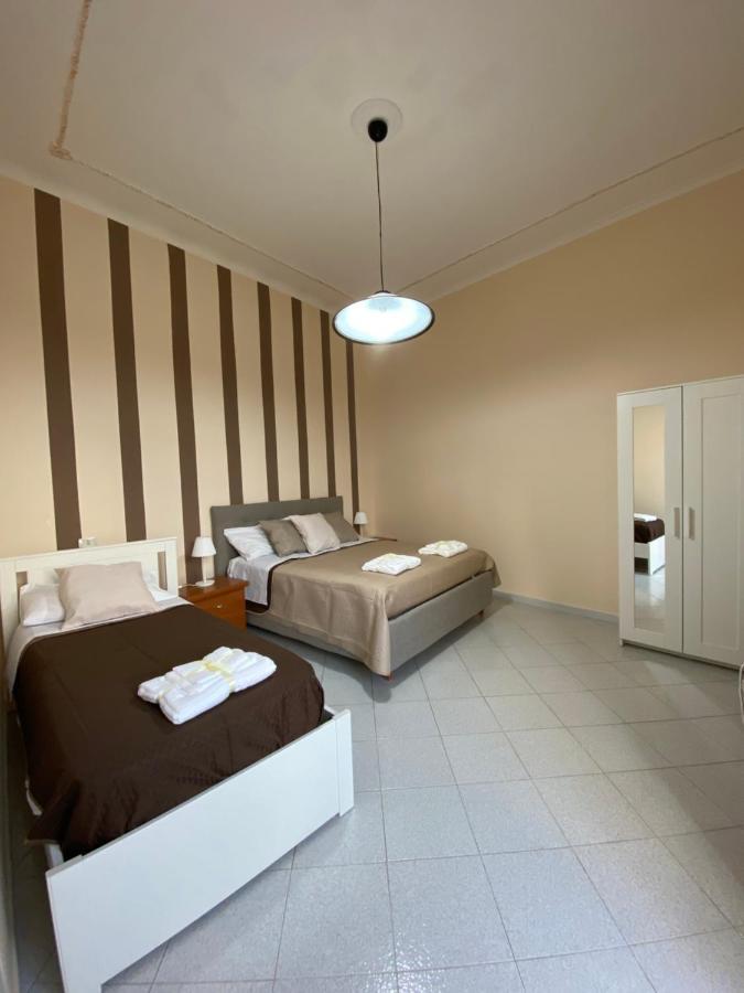 Avolina'S Apartment Naples Exterior photo